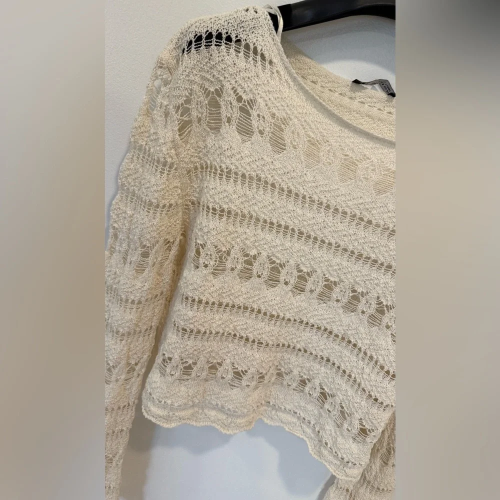 Zara Marching Set: Crochet Knit Top & Shorts Ecru - Picture 5 of 11